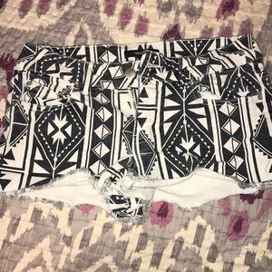 Forever 21 Black & White Tribal Print Shorts